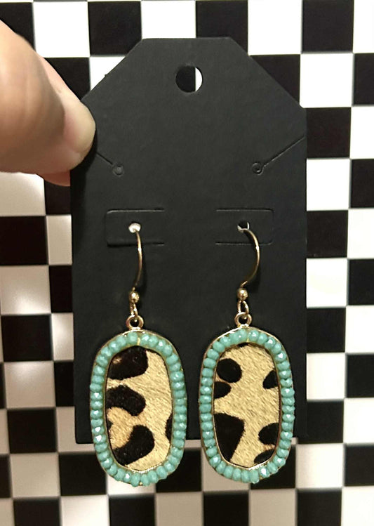 Oval leopard earrings