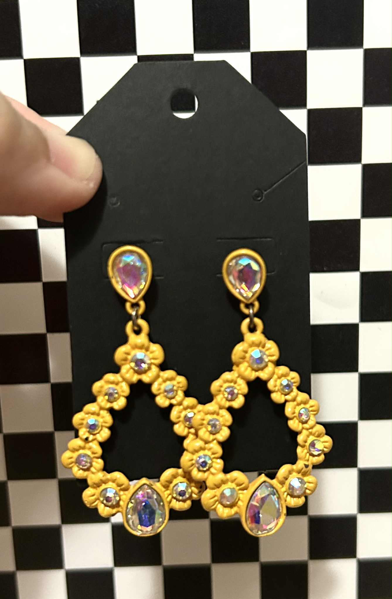 Floral teardrop earrings